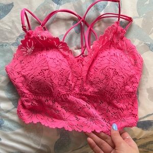 Light weight crop top